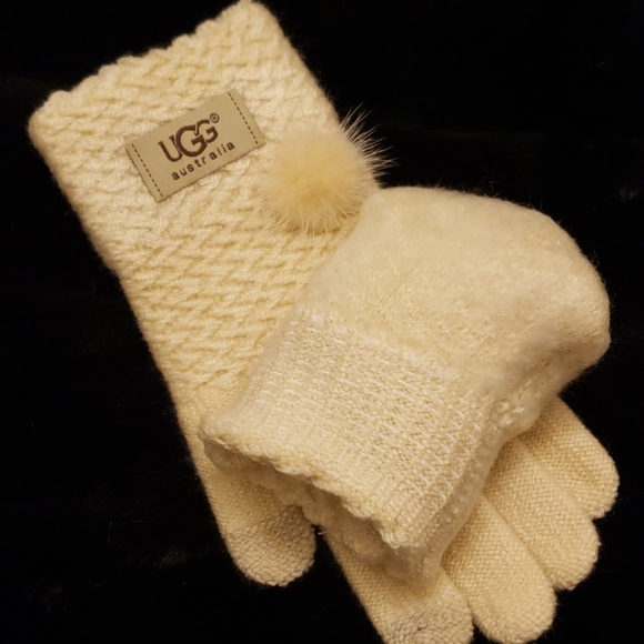UGG HAT AND INFINITY SCARF, GLOVES SET NEW - Picture 7 of 7
